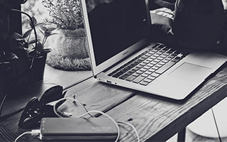 6场4球+5000万买断！曼联弃将封神，名宿痛批：转会决策彻底崩塌？